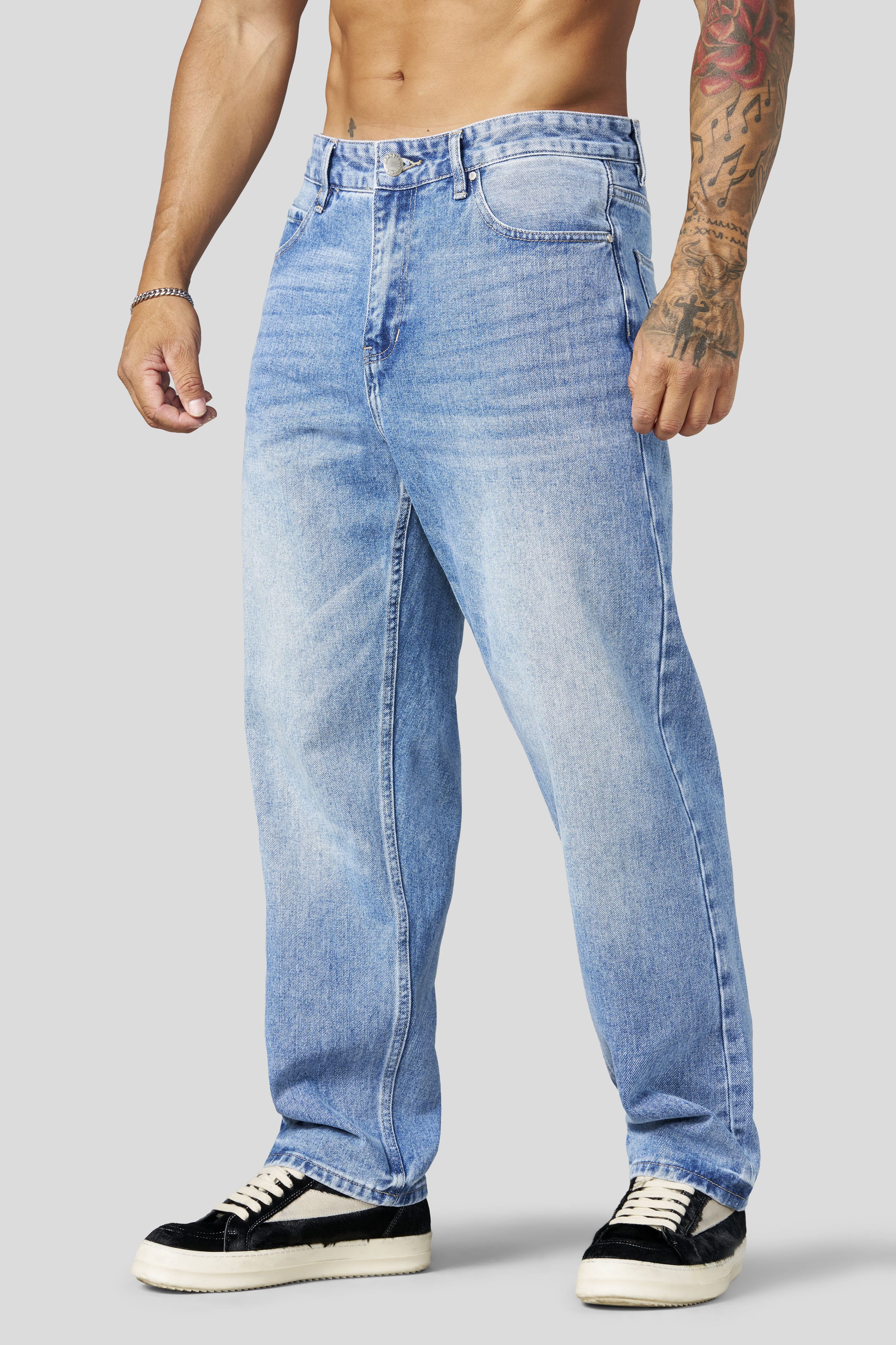 6038 - Perfect Straight Cut Jeans